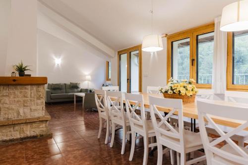 Ático para 12 personas con Vistas Panorámicas I AndBnB