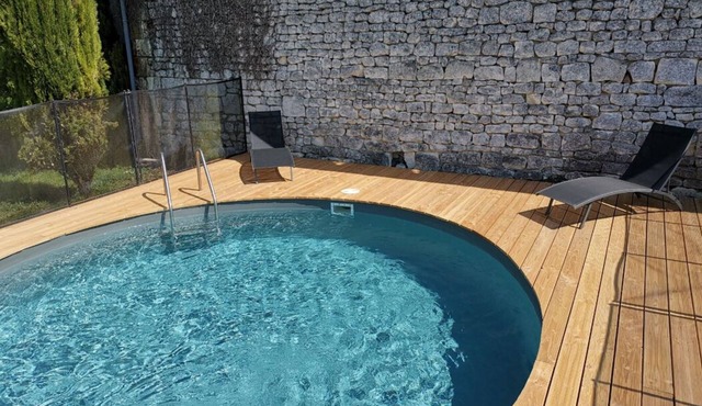 Échappée Belle - gîte with private pool near Chinon