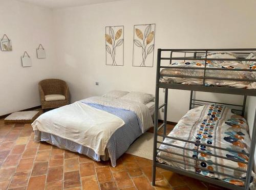 Écologique dans Bastide de charme XIXe 94m2 proche Orange Avignon