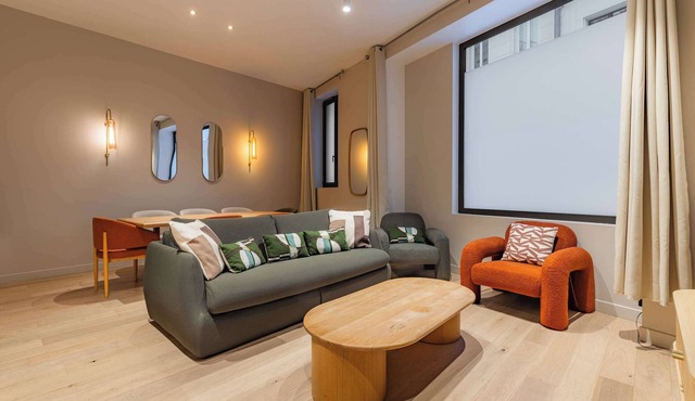 Élégant 3 pièces climatisé au cœur de Paris 10