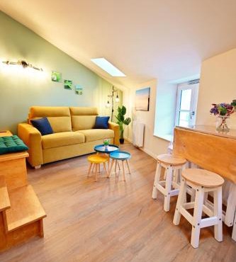 Élégant studio à Tournus - logement moderne et bien situé - ROGER