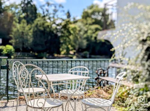 Ô fil de l'eau - Jardin, Cabanon d'Antan, Parking