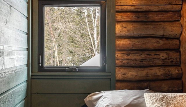 ÖBois Charlevoix: L'Écurie 2 (bedroom)