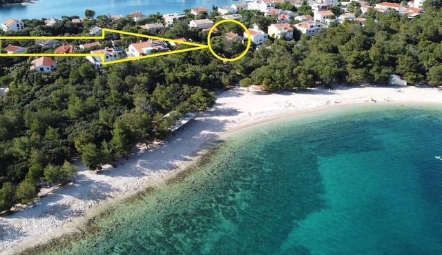 Šimuni holiday home beachfront