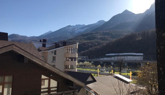 Квартира возле Розы Хутор