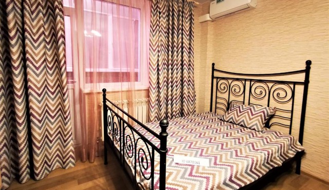 Салютина 2б кв 192