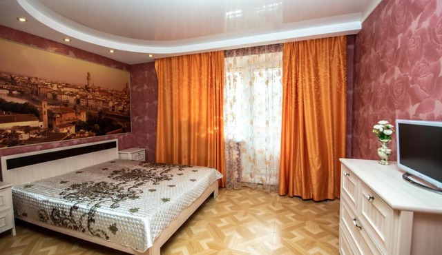 Стильно возле набережной