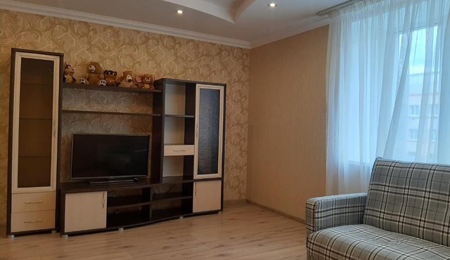 Центр74 Семейные Апартаменты с балконом Первомайский проспект д76корп1