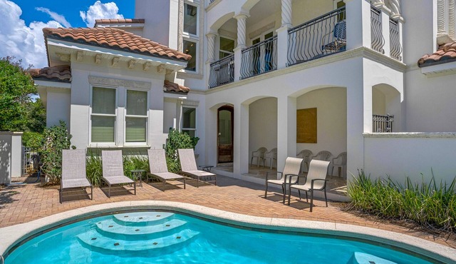 0.1 Mi to Beach, Pool, Beach Views, Upscale Home, Chair Service, Grill, Tennis