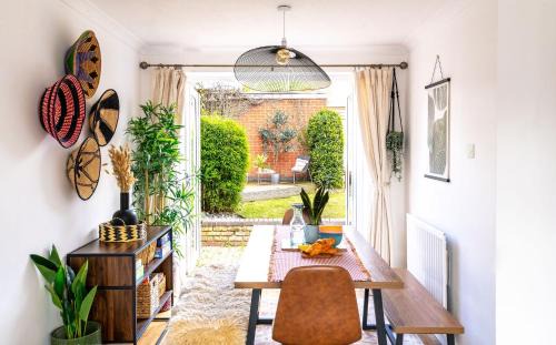 #01 Coleshill Townhouse Sleeps 6 NEC 7mins BHX