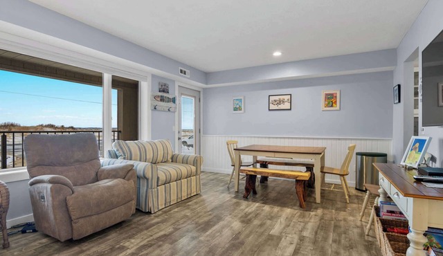 #01 ELK RAPIDS BEACH CONDOMINIUM