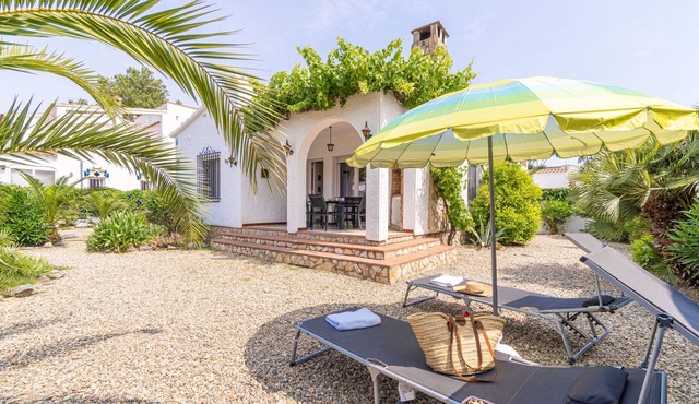 0119-MONTSENY House with studio