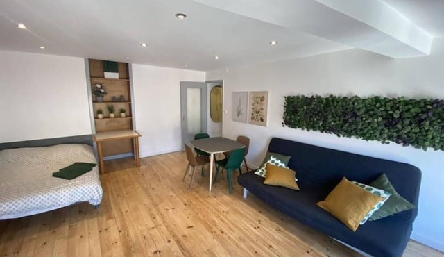 018 CHIC & COSY F1 41m2 HYPERCENTRE WIFI SMART TV NETFLIX