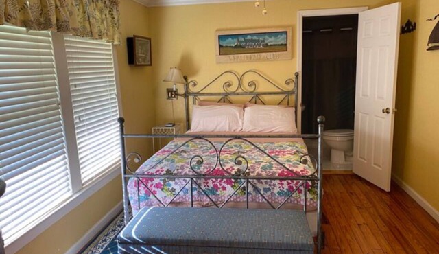 02) The Charter Suite