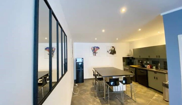 021 CHIC & COSY GRAND APPART 84m2 HYPERCENTRE WIFI SMART TV NETFLIX