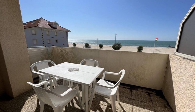 024 - Apartment with beautiful terrace and breathtaking view of the Ocean