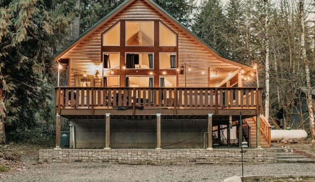 02GS - Hot Tub - WiFi - D W - WithD - Sleeps 8 home