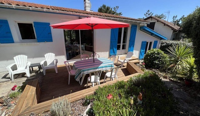 032 - 3 * villa in a quiet area close to the beaches and the city center