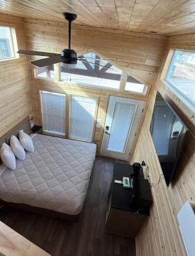 060A Brand New Cozy Cabin with Loft & King bed near Grand Canyon South Rim