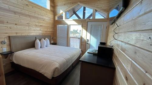 063A Brand New Cozy Cabin with Loft & King bed near Grand Canyon South Rim