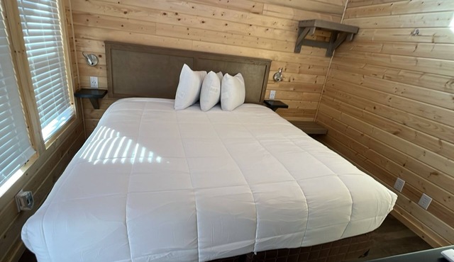063B Grand Canyon Chalet near South Rim King Bed