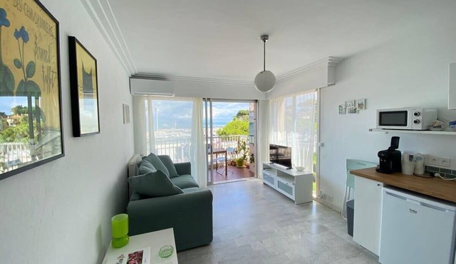 06AT2 - Cosy seaside T2 ideally located