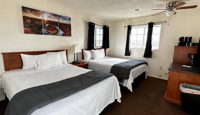 071A Private Suite Getaway near Grand Canyon Sleeps 6