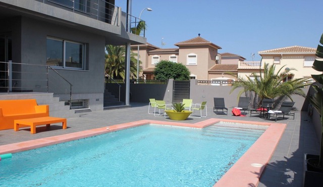 073 Villa Vergel