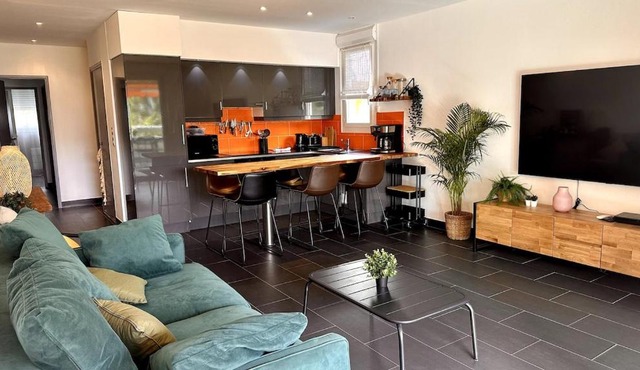 086 -LES INCAS -T3 -Centre ville- Parking