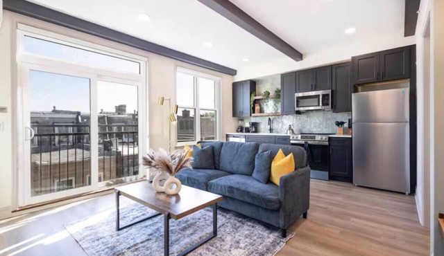 1/1 Across from Fairmount Park | 10 mins to DT (D)