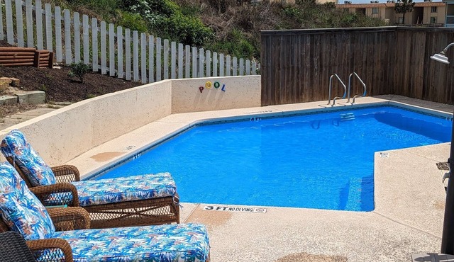 1/1 Cottage in the Dunes! PRIVATE POOL! Dog Friendly! Walk to Beach!