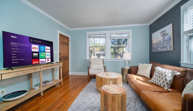 1/1 Luxury Riverside Home | Historic 5-Pts | Hospital