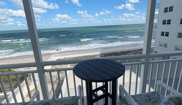 1/1 Ocean View Condo at Sandpiper. Watch rocket launches from the balcony!
