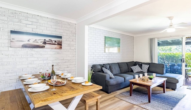 1/10 Catalina Close - so close to the water