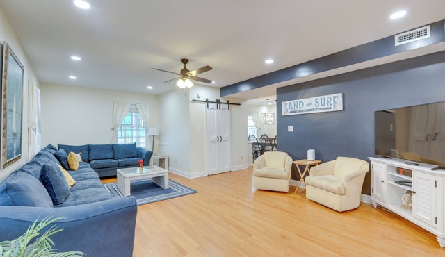 < 1/2 Mi to Boardwalk: Roomy Wildwood Retreat!