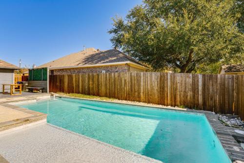 1/2 Mi to Frisco Commons! Family Getaway w/Patio