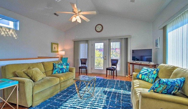 1/2 Mi to Riverwalk! Historic Dtwn Southport Condo