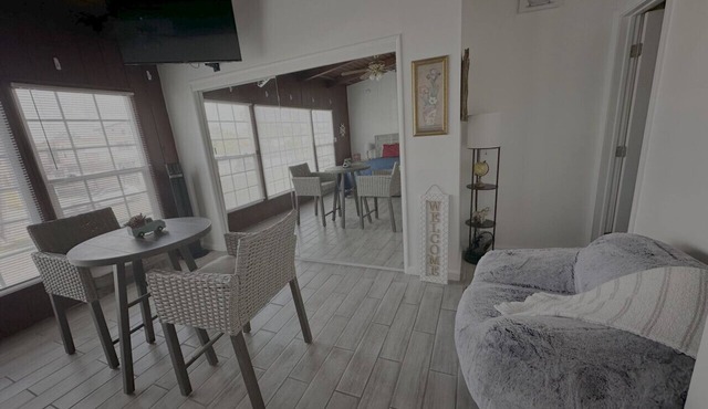 1.3M To Beach | Close To LAX & Park | Pets #3