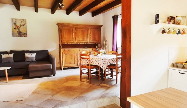 1-4 people, in the middle of nature, quiet location, playground, dogs allowed