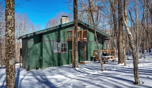1.5 miles from Beech Resort, perfect for families