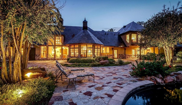 1,600Acre Lxry Hunting Ranch/Fishing Haven w/Pool