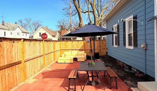 1.7 miles to the Beach/Mall/Zoo/Bewery/Casino