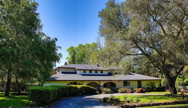 1-acre Private Backyard with Large Pool