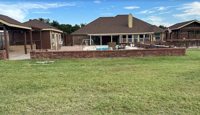 1 Acre property with multiple funs