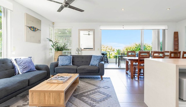 1 Alpha Huge wrap-around balcony - all on one level - garden outlook