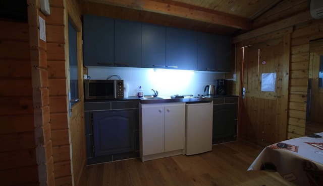 1 Apartment type chalet. Fully equipped, air conditioned with pool. Private