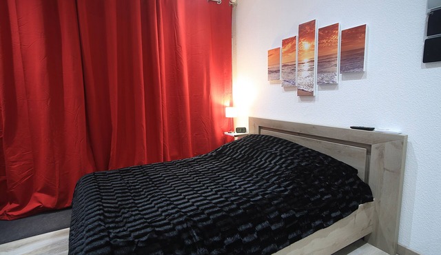 1 Apartment type chalet. Fully equipped, air-conditioned with swimming pool. Private