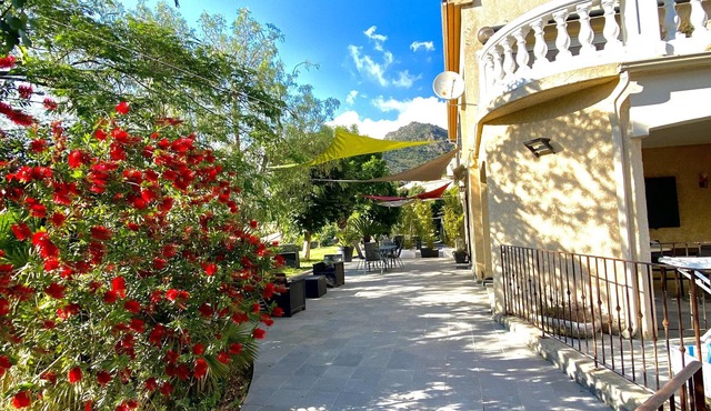 1 Apartment Pietralba with swimming pool/15mn SEA