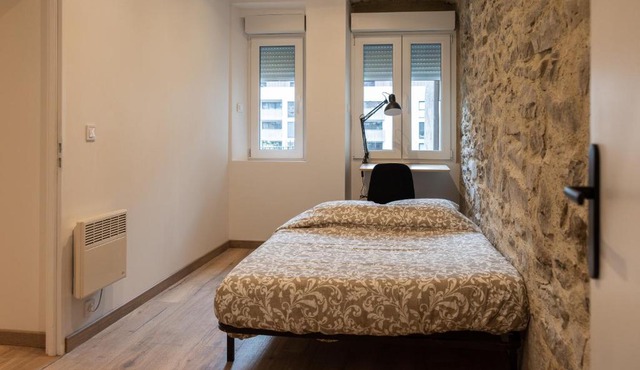 1 Appartement OU Chambres privées en centre ville Choisissez UNE option