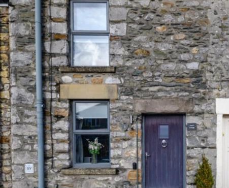 1, Bank End Cottages